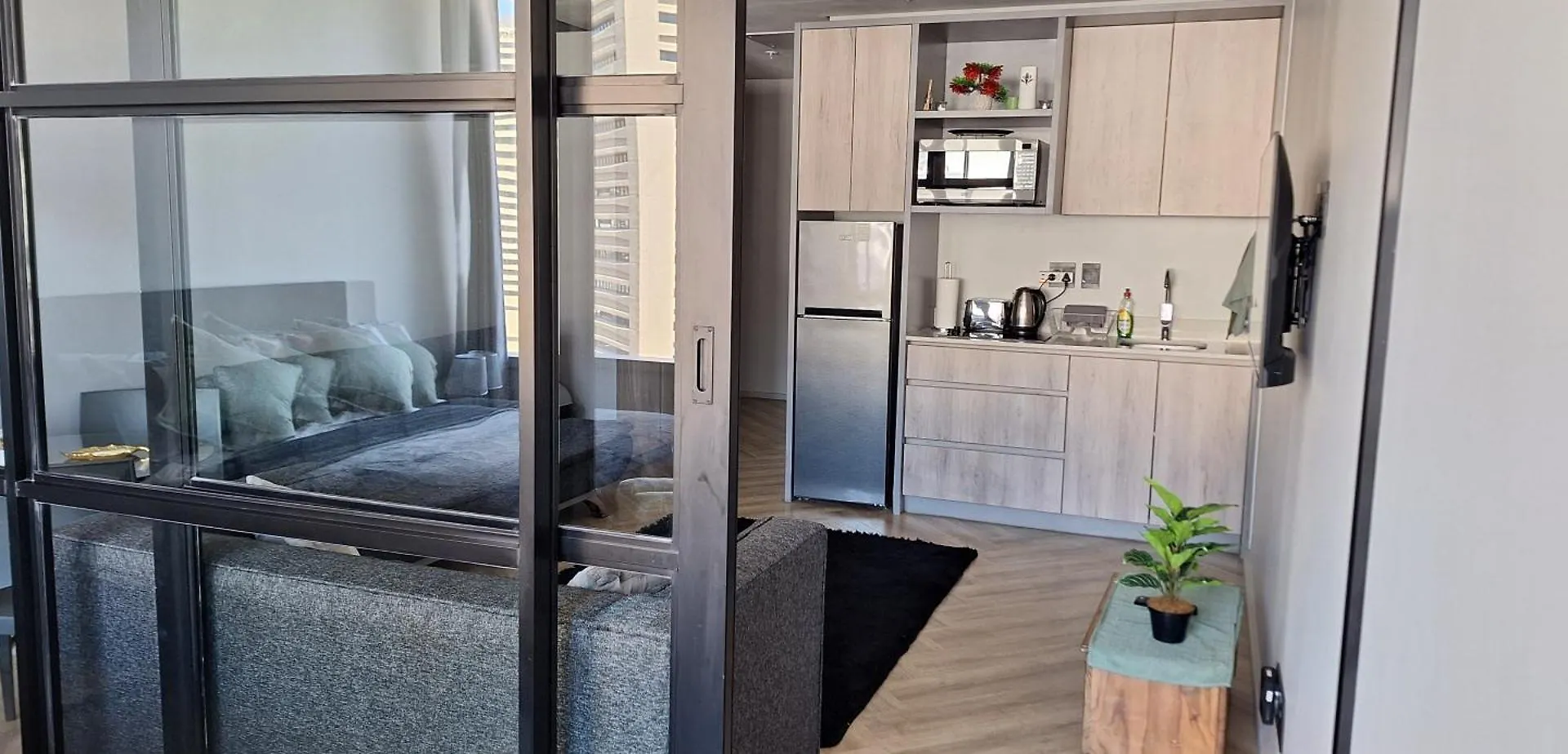 1501 Golden Thibault Aparthotel Cape Town